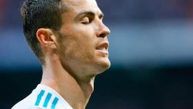 Cristiano se lamenta tras una ocasión fallada Foto: Manu Laya / El Bernabéu