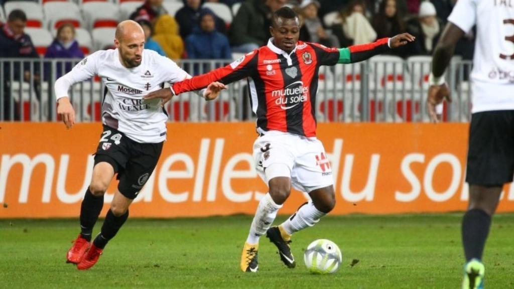 Seri en un partido del Niza. Foto: Twitter (@ogcnice).