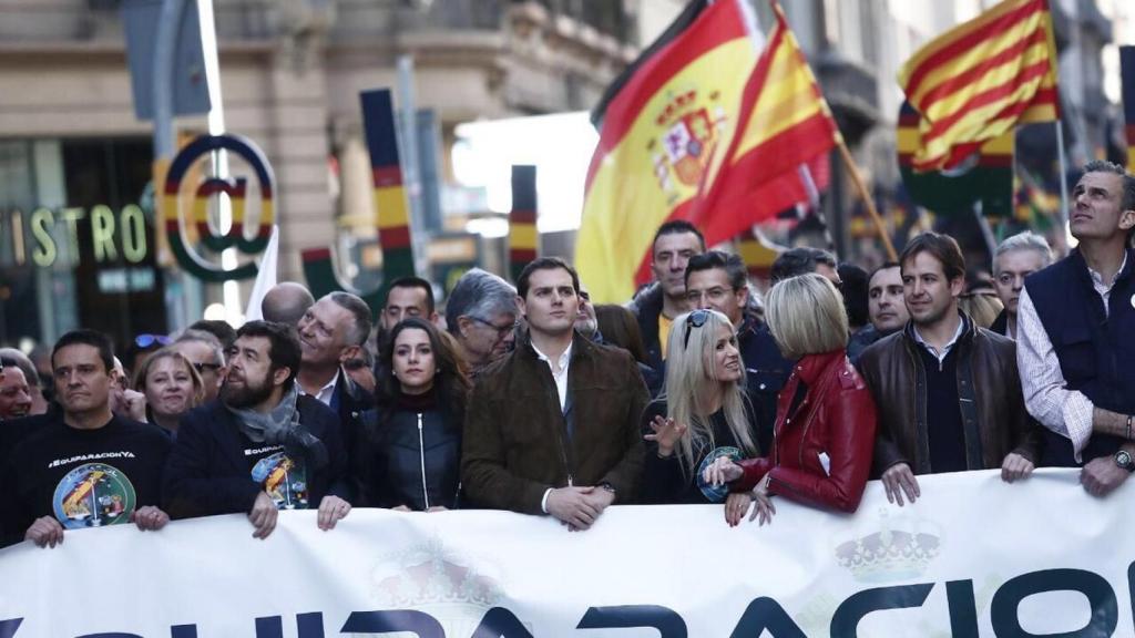 Arrimadas y Albert Rivera al frente de la manifestación de Jusapol