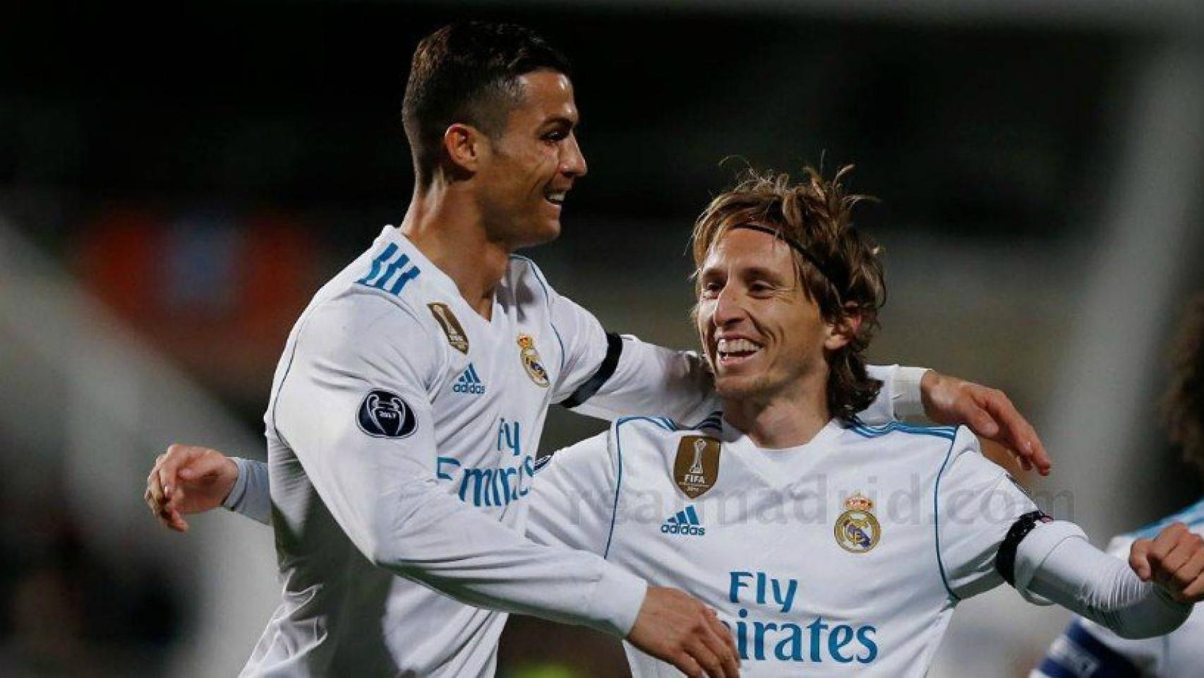 Cristiano felicita a Modric por su gol