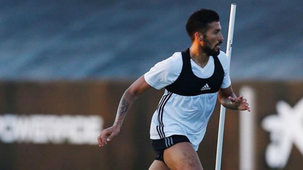 Ezequiel Garay entrenando. Foto: (@Garay_24)