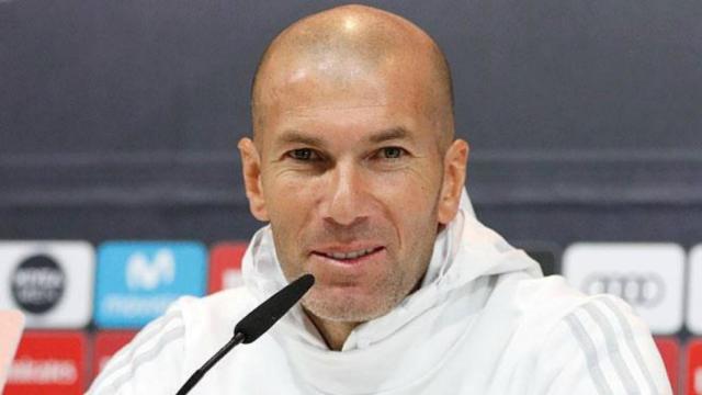 Zinedine Zidane en rueda de prensa