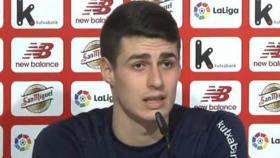 Kepa, en rueda de prensa tras renovar con el Athletic