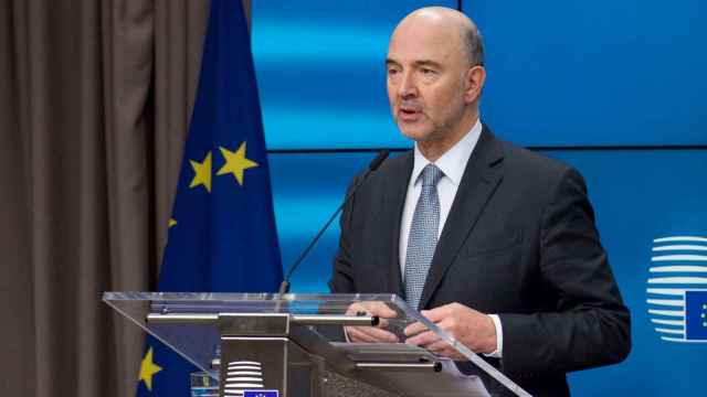 El comisario Moscovici critica que los ministros son muy blandos con los paraísos fiscales