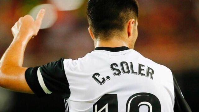 Carlos Soler, en un partido con el Valencia. Foto: valenciacf.com