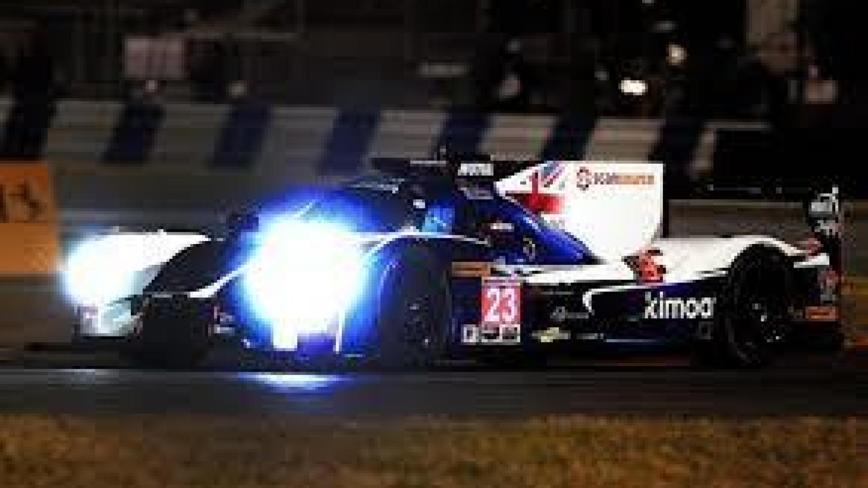 Fernando Alonso durante los entrenamientos en Daytona.