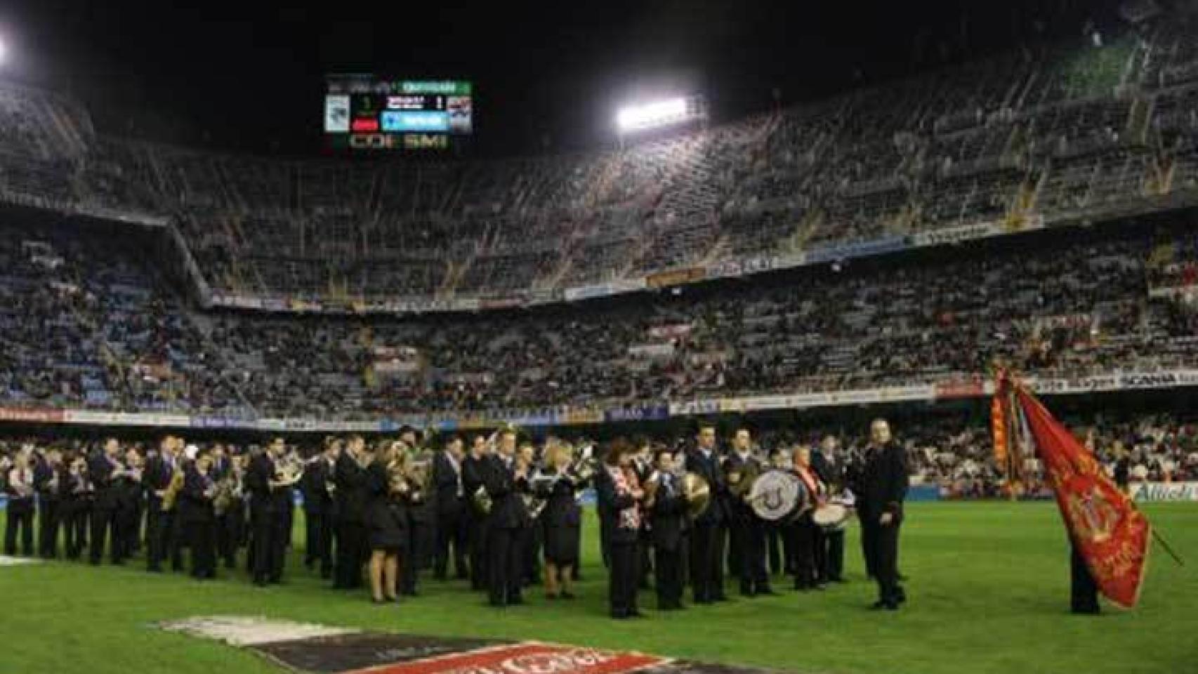 Una imagen de archivo de la orquesta que tradicionalmente ameniza los partidos del Valencia.