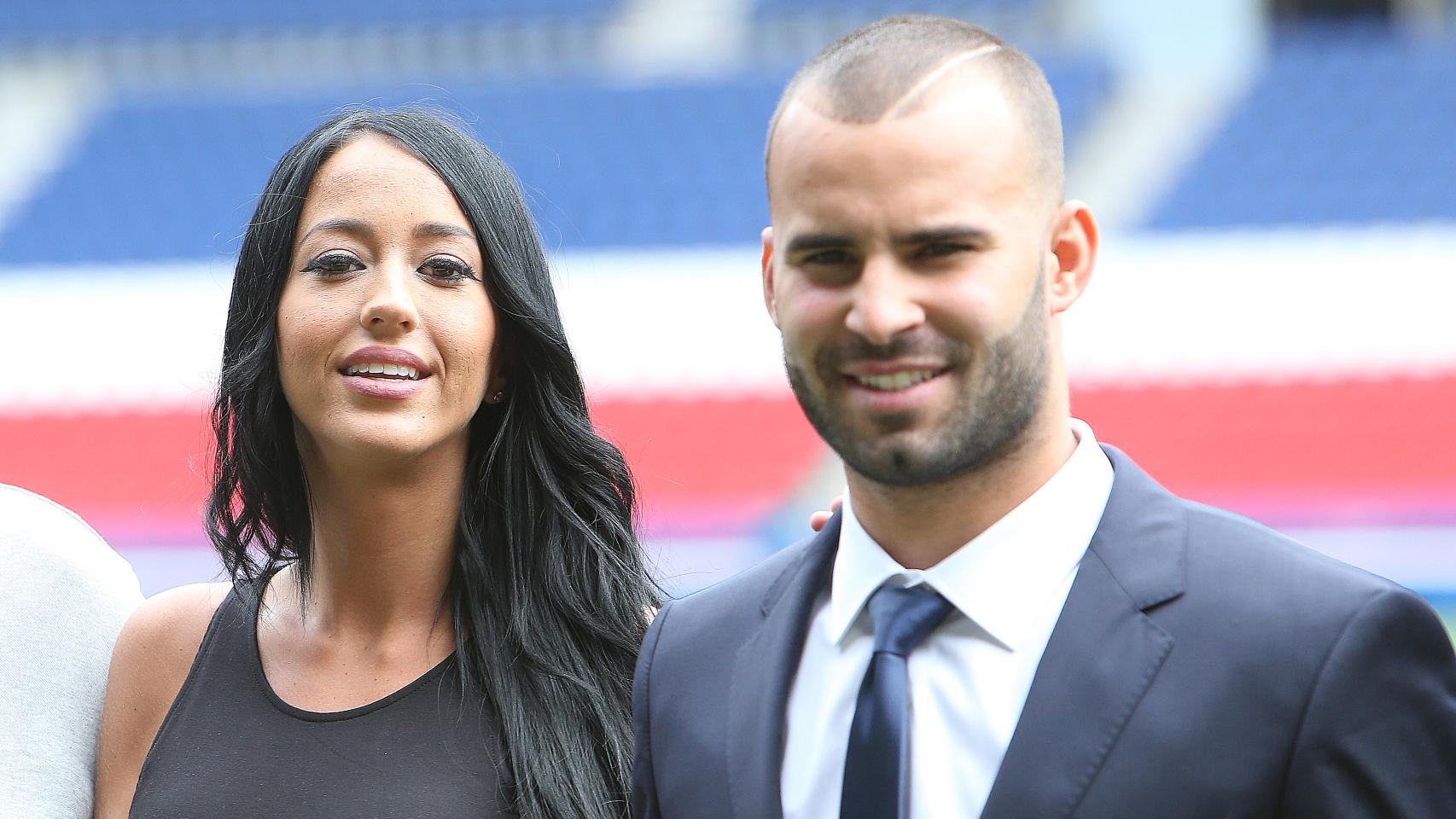 Jesé Rodríguez y Aura Ruiz en la  presentación del jugador. Gtres.