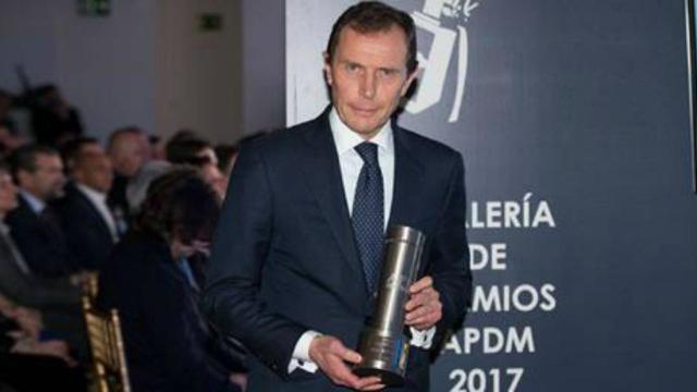 Butragueño recogió los premios que recibió el Madrid en la gala de la APDM