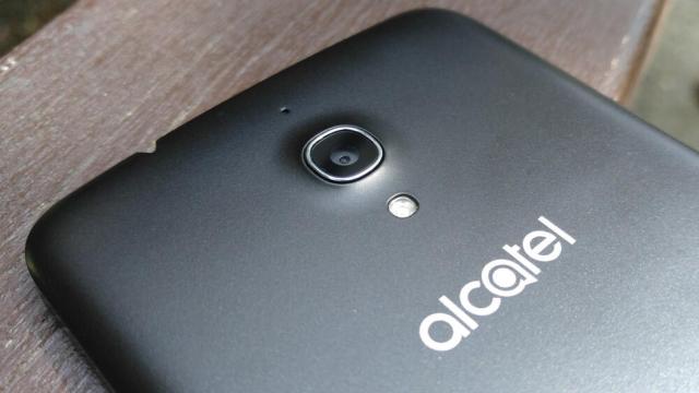 Alcatel y los problemas de sus aplicaciones: Spam, bloatware…
