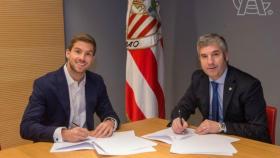 Iñigo Martínez ficha por el Athletic. Foto. Twitter (@AthleticClub)