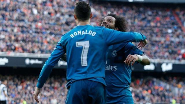 Abrazo de Marcelo y Cristiano