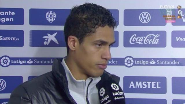 Varane, en zona mixta