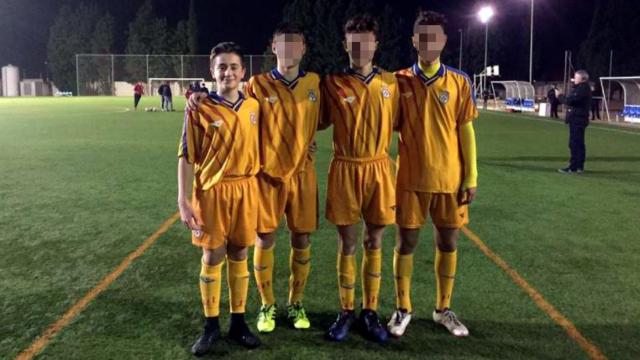 Nacho Barberá posa junto con sus compañeros tras ser convocado por la selección valenciana.