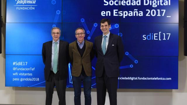 César Alierta, José María Lassalle y José María Sanz-Magallón, director general de la Fundación Telefónica.