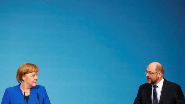 Merkel y Schulz explican en rueda de prensa las negociocianes sobre una posible coalición.