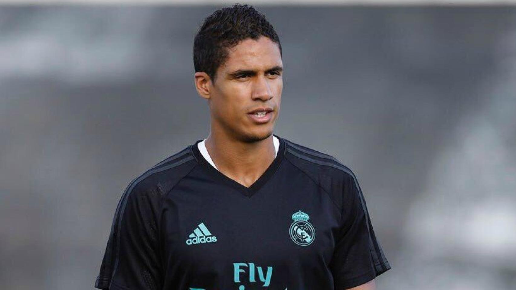 Varane, en un entrenamiento con el Madrid. Foto: Twitter (@raphaelvarane)