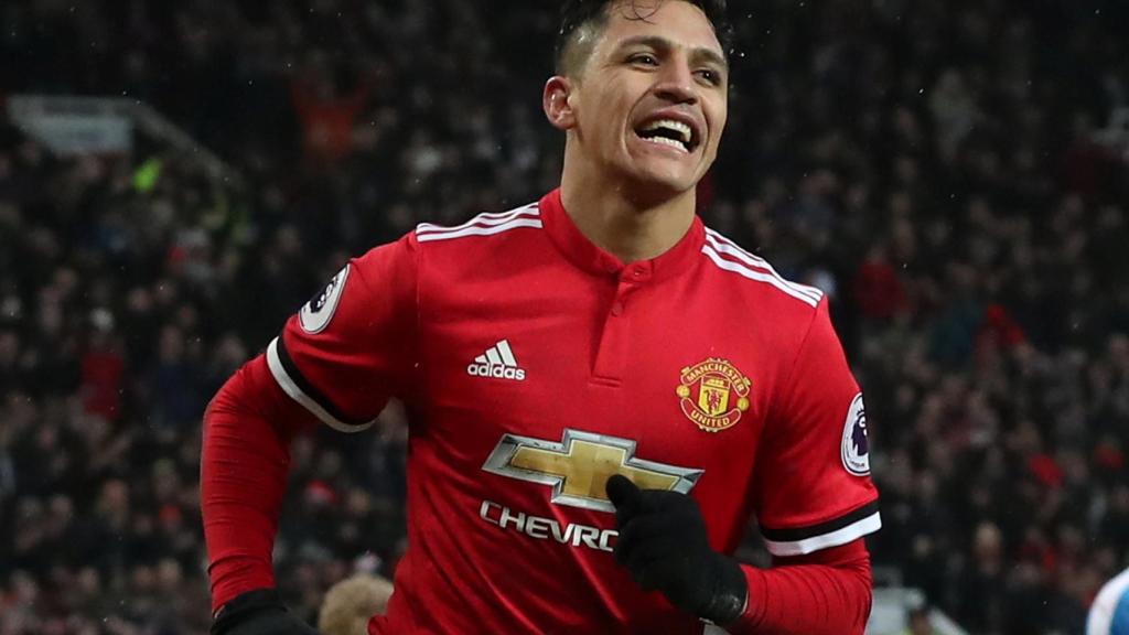 Alexis Sánchez celebra un gol con el Manchester United.