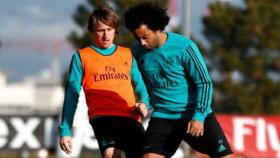 Marcelo y Modric entrenan