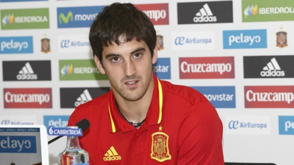 San José, en rueda de prensa con España. Foto sefutbol.com