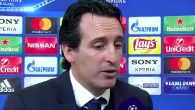 Emery en zona mixta