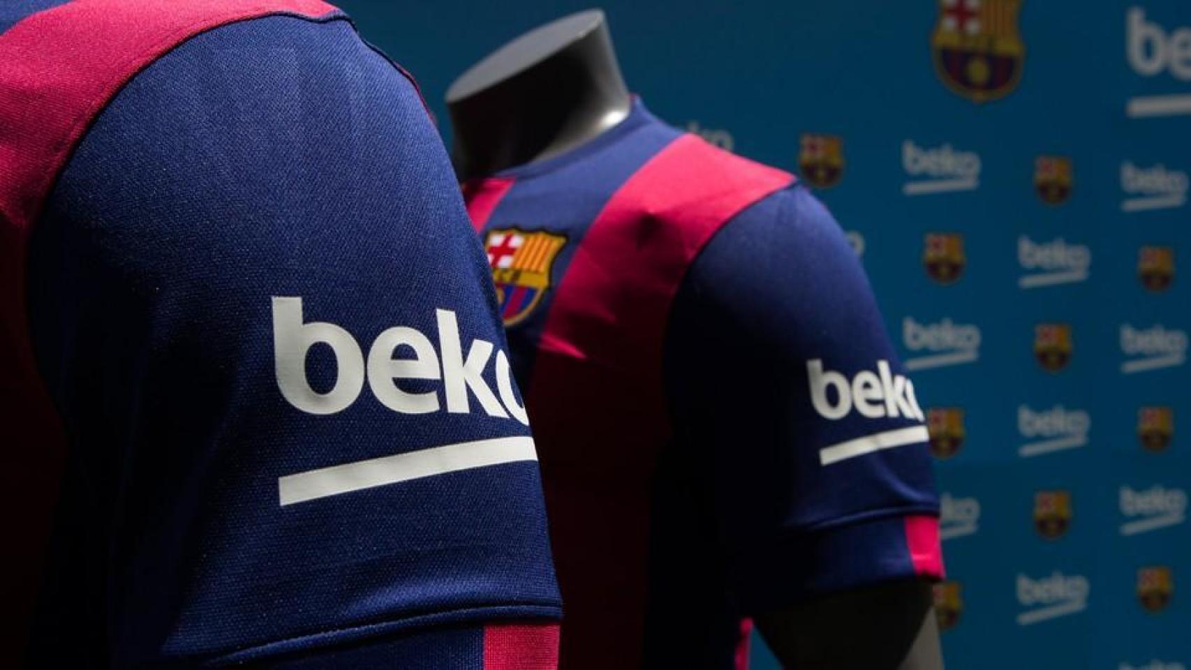 Beko ya aparecía en la manga izquierda de la camiseta de juego azulgrana.