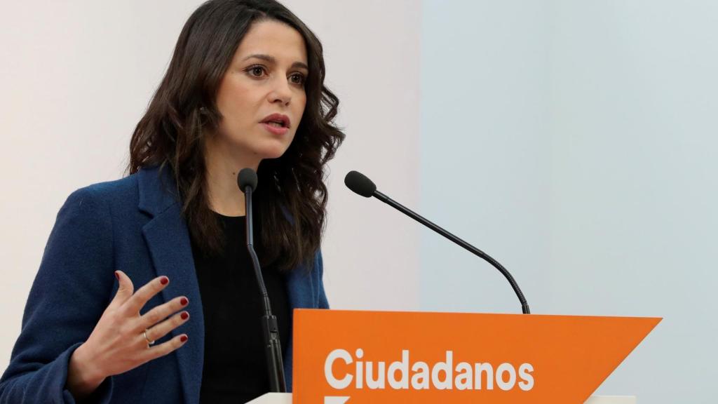 Arrimadas, en una rueda de prensa.