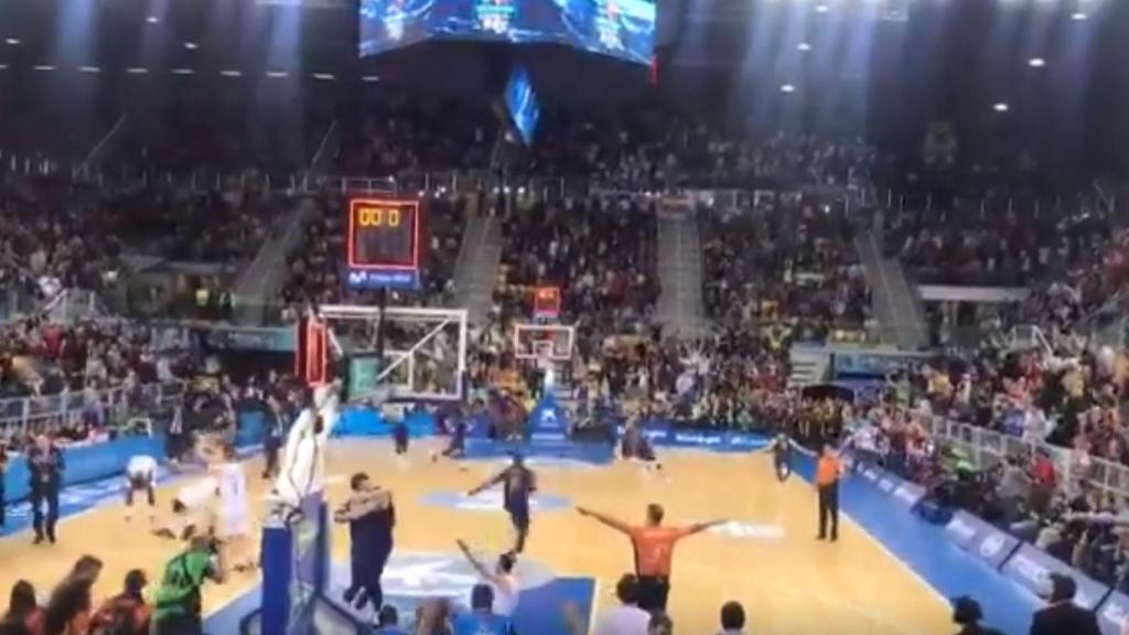 Agresión a Doncic al final del partido.