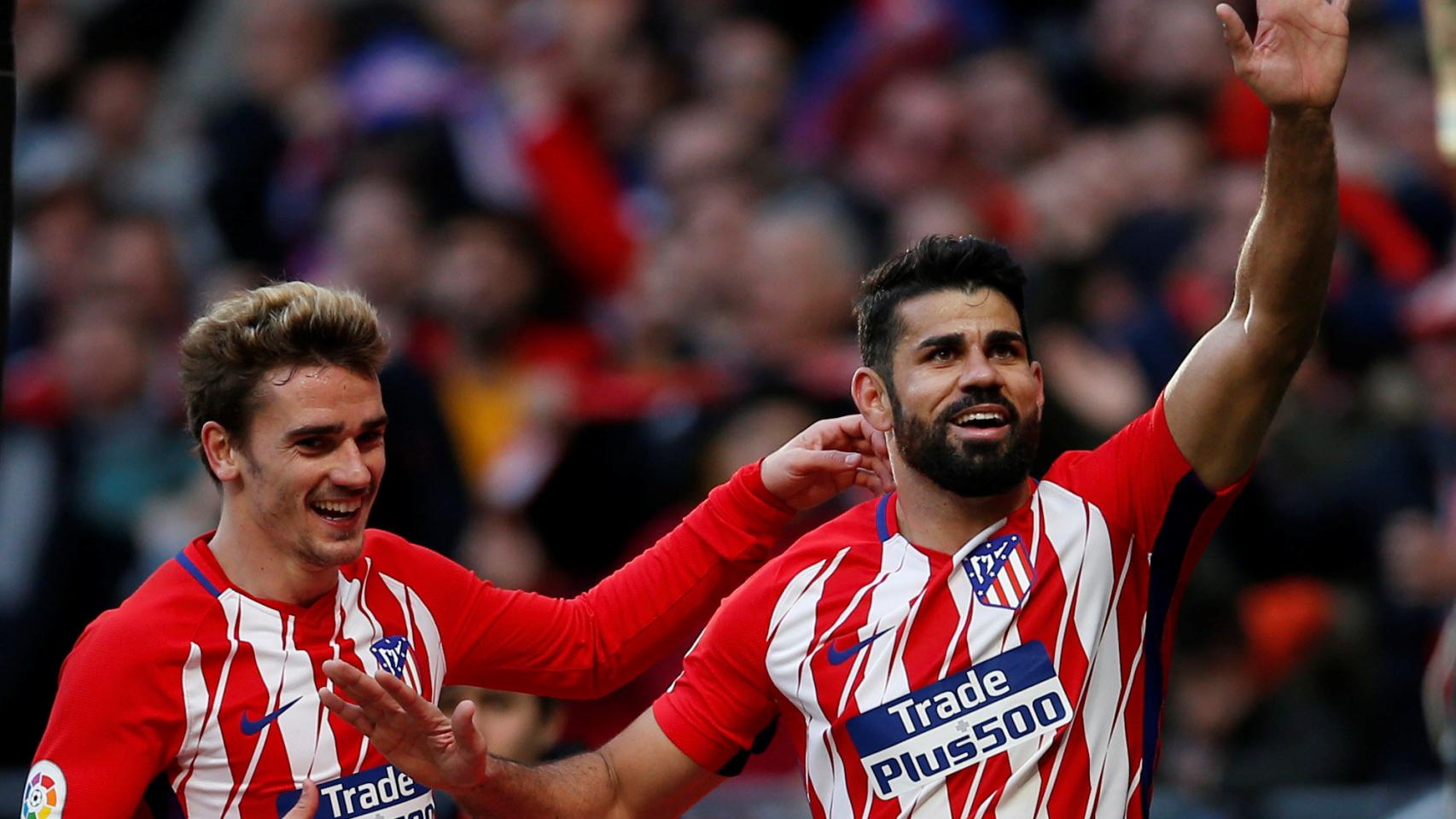 Diego Costa celebra su gol con Griezmann.