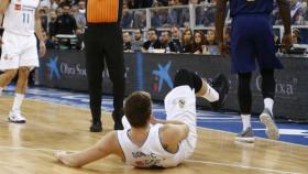 Doncic, en el suelo. Foto: ACBMedia