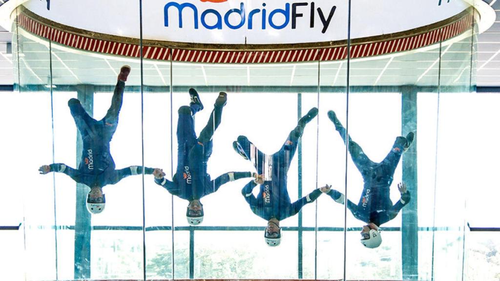 Volar en el túnel de viento de Madrid Fly.