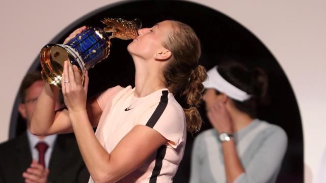 Kvitova, con el título de campeona de Doha.