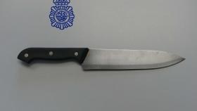 cuchillo avila policia