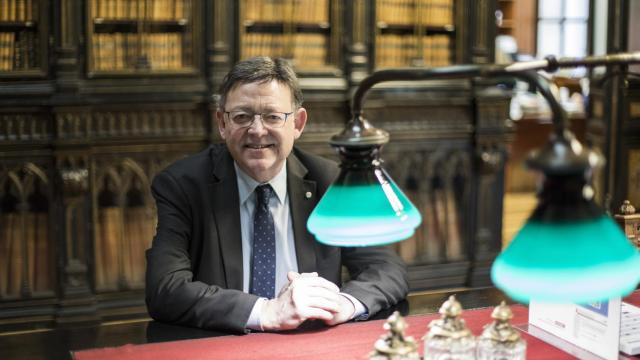 Ximo Puig, presidente de la Comunidad Valenciana, este miércoles en la biblioteca del Senado.