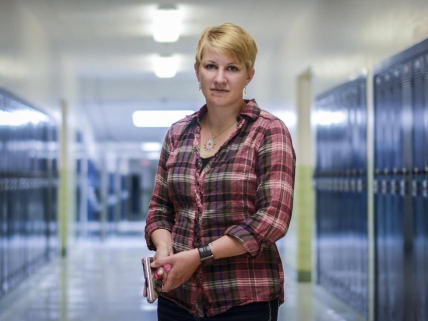 Kasey Hansen es profesora y acude armada a clase todos los días.