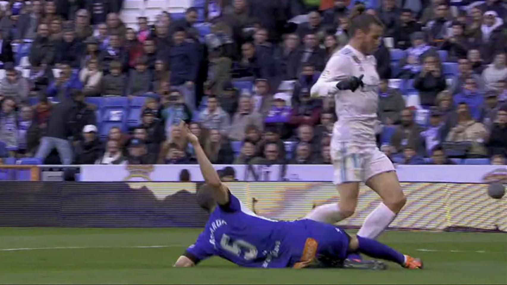 Penalti sobre Gareth Bale