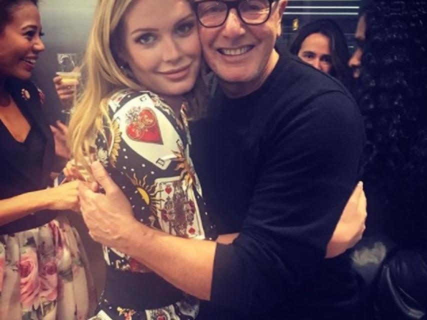 Kitty Spencer  junto a Stefano Gabbana.