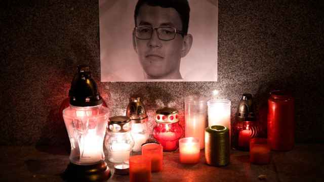 Altar en memoria del periodista asesinado en Bratislava