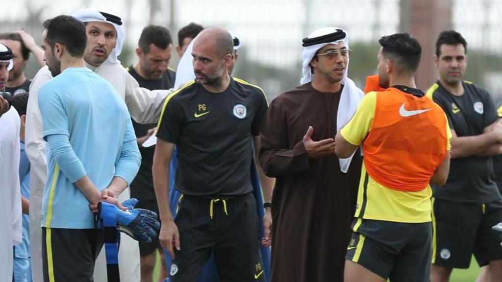Una visita de los millonarios árabes al entrenamiento del Manchester City.