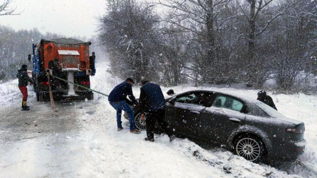 zamora rabano sanabria rescate conductor nieve (1)