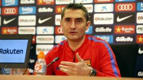 Valverde en rueda de prensa. Foto Twitter (@FCBarcelona_es)