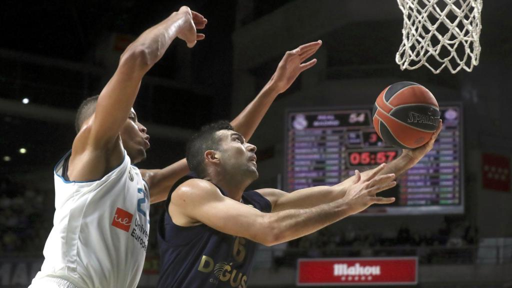 Sloukas fue demasiado para un Madrid combativo a pesar de todo.