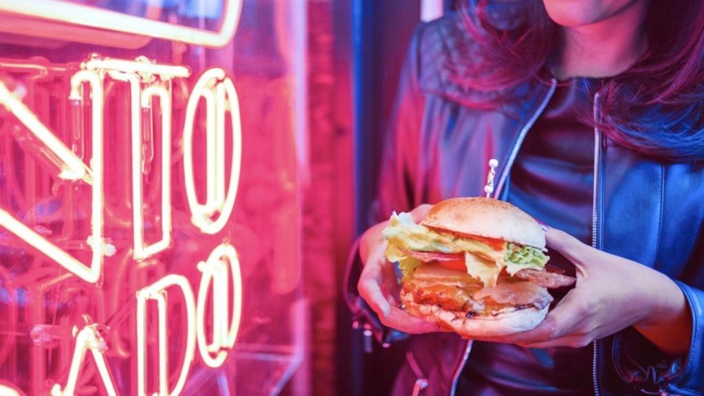 Santo Pecado burgers a la parrilla en Madrid