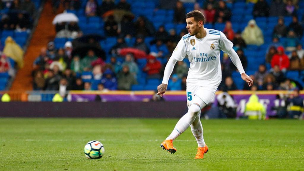 Theo Hernández dando un paso Foto: Pedro Rodríguez/El Bernabéu