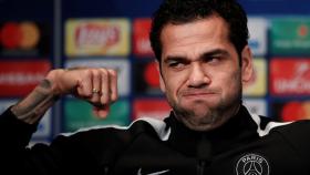 Dani Alves, en rueda de prensa.