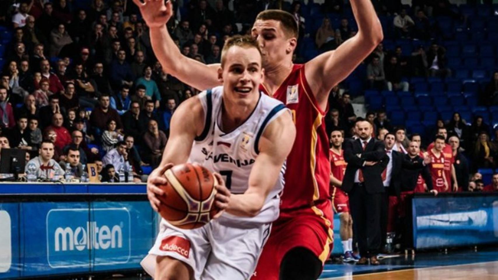 Prepelic ante Montenegro. Foto: fiba.com