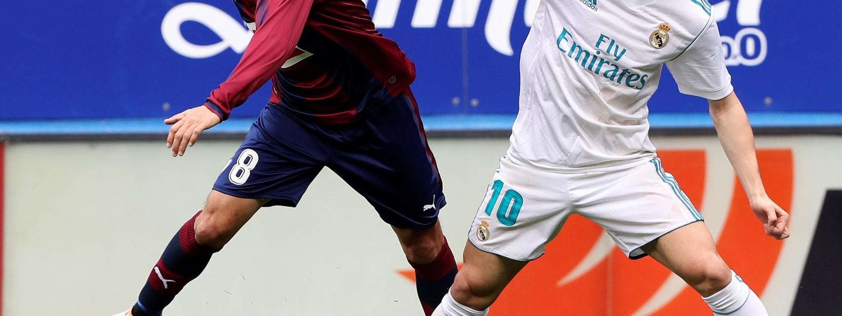 Modric e Inui en el Eibar - Real Madrid.