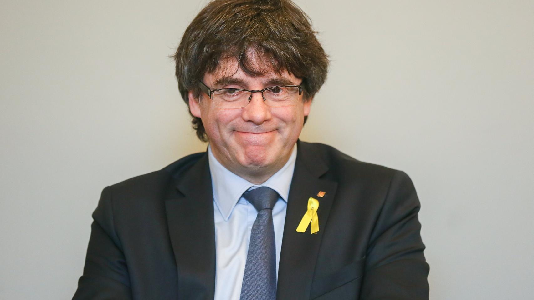 Puigdemont, este miércoles durante la reunión en Bruselas con diputados de JxC./
