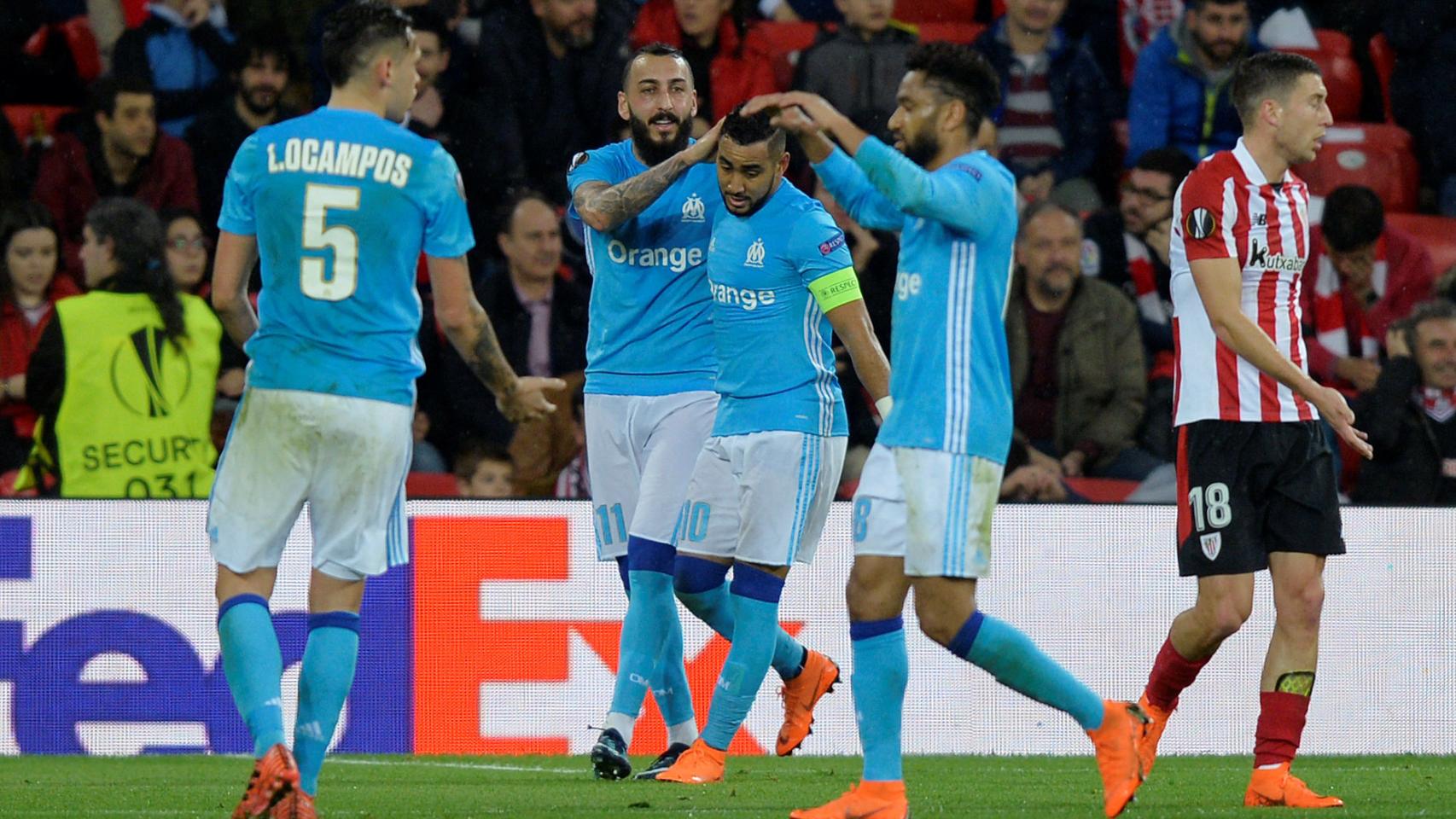 Los jugadores del Olympique de Marsella celebran un gol.