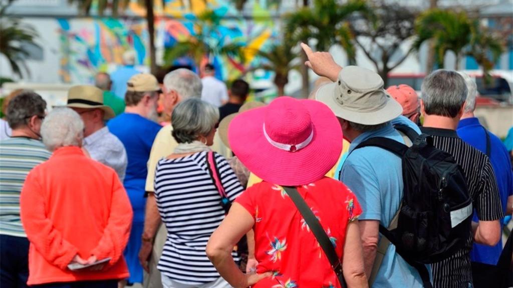 Un grupo de turistas.